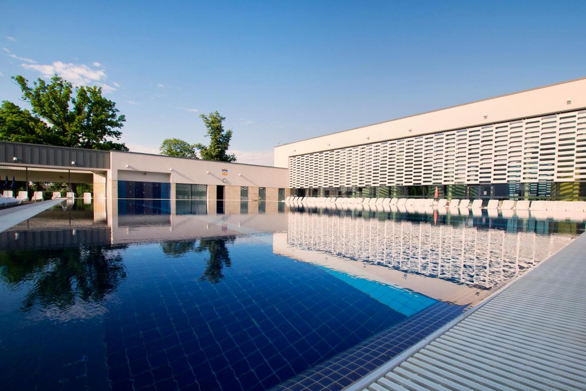 Hotel Castello & Thermal Spa Siklos Exterior photo